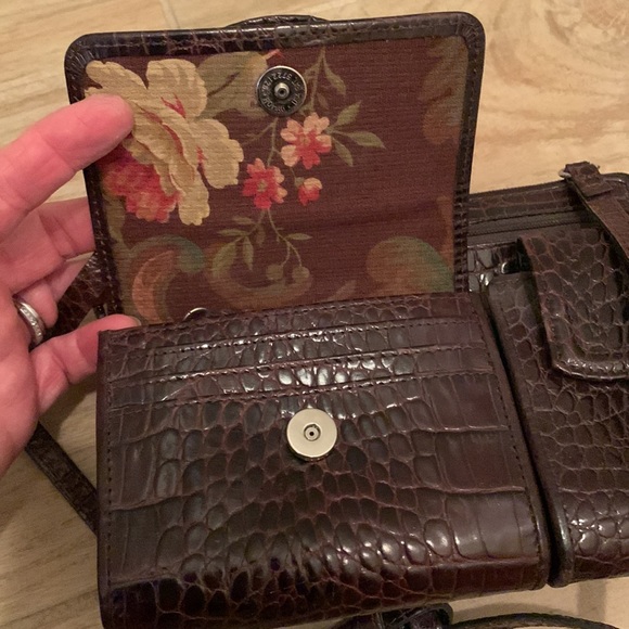 Brighton Leather Crossbody Wallet Bag - Picture 7 of 11